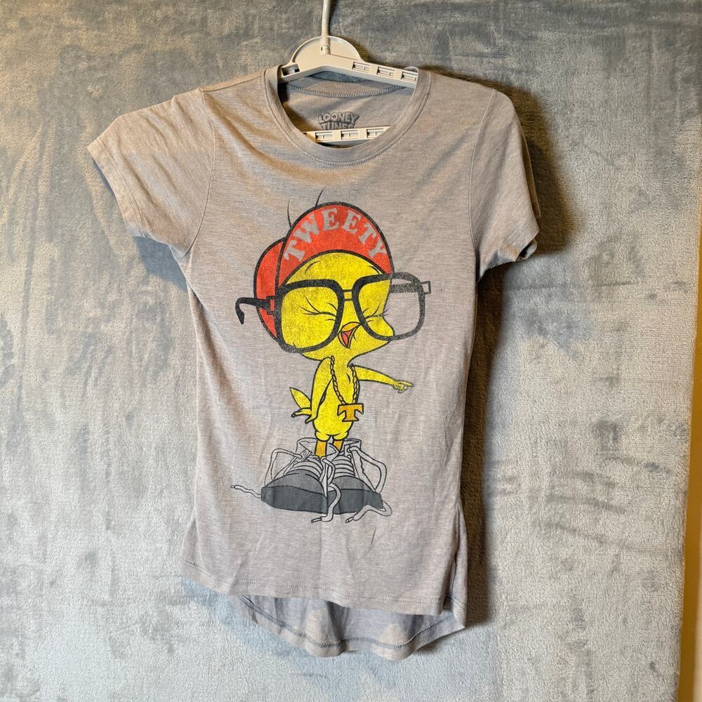 Looney Tunes Tweety Graphic T Shirt Womens Medium Gray Cartoon Tee